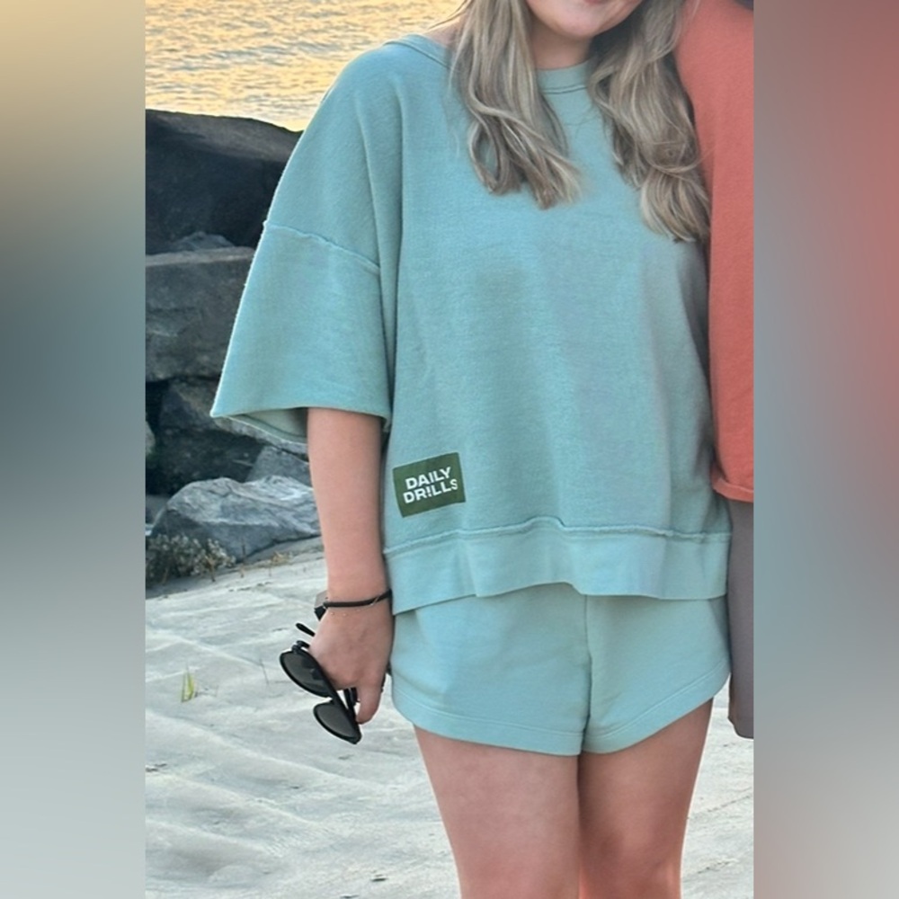 daily drills cropped crew set in harbor